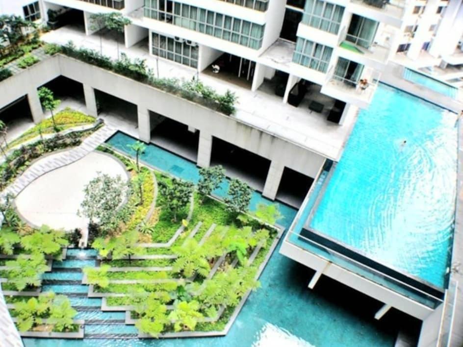 Apartment Regalia Klcc View Rooftop Infinity Pool By Angkasa Homes *
