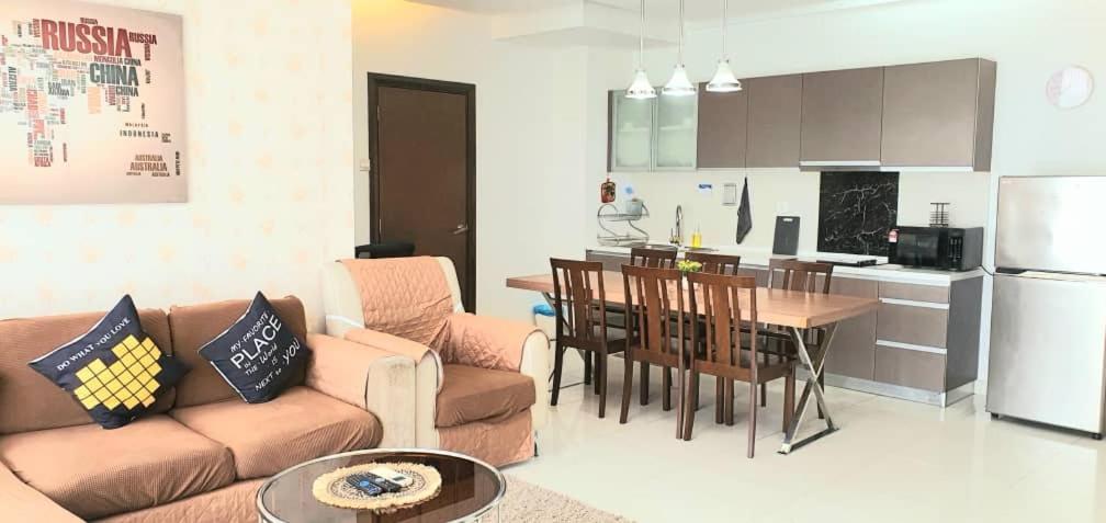 Apartment Regalia Klcc View Rooftop Infinity Pool By Angkasa Homes Kuala Lumpur