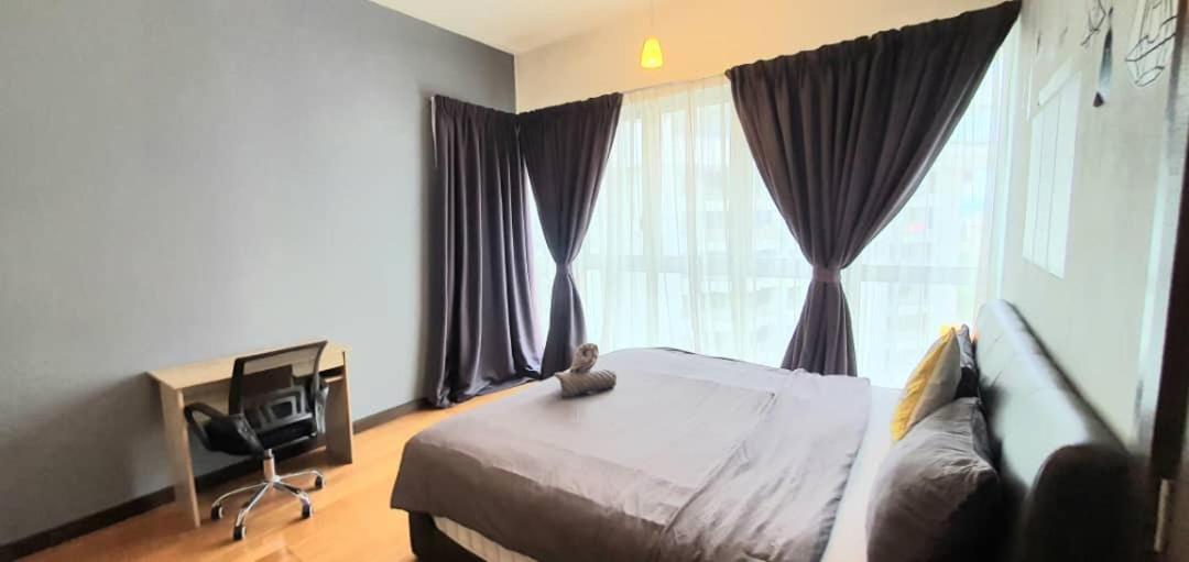 Apartment Regalia Klcc View Rooftop Infinity Pool By Angkasa Homes Kuala Lumpur