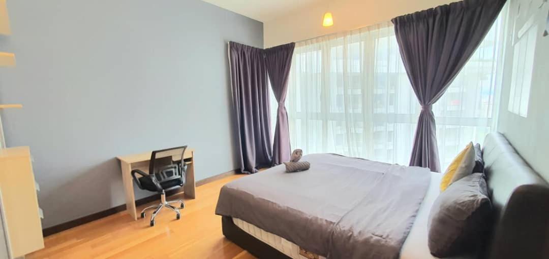 Regalia Klcc View Rooftop Infinity Pool By Angkasa Homes Apartment *