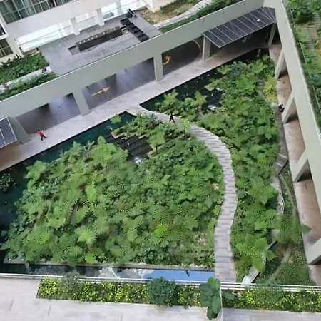 Regalia Suites Klcc View Rooftop Infinity Pool By Angkasa Homes Kuala Lumpur Exterior photo