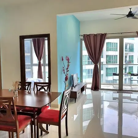 Regalia Suites Klcc View Rooftop Infinity Pool By Angkasa Homes Kuala Lumpur Exterior photo