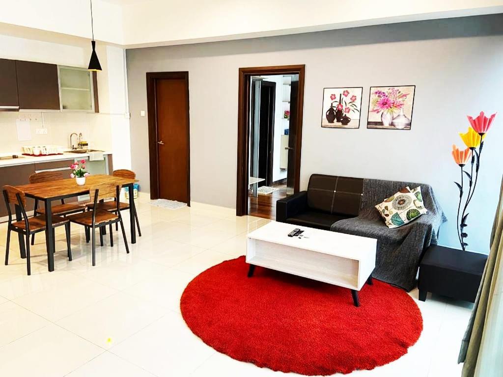 Regalia Klcc View Rooftop Infinity Pool By Angkasa Homes Apartment Kuala Lumpur